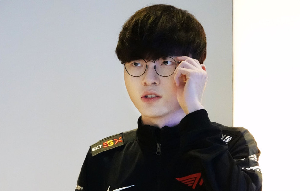 九游游戏体育版关于蒂姆重返赛场，险胜首场状态出色，DWG观众沸腾！的信息