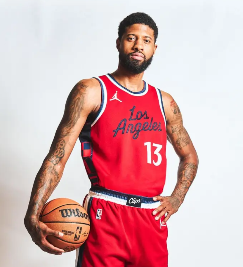 九游游戏体育版今夜洛杉矶快船备战中超；官宣签约细节曝光；态度坚定；细节决定成败的简单介绍